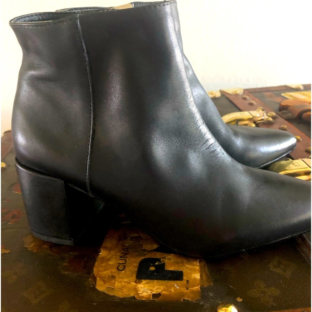 Blondo Waterproof Ankle Boots, size 7.5